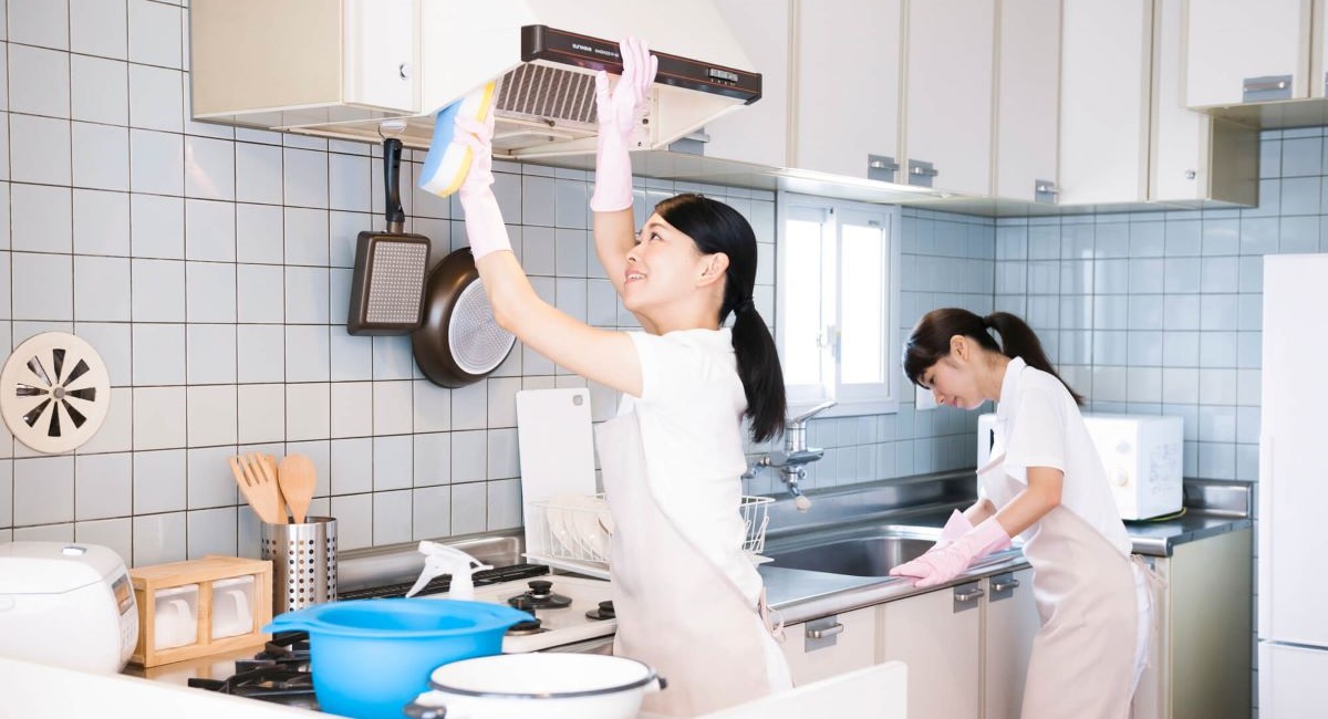 大掃除も家事代行に依頼OK◎ハウスクリーニングとの違いはどこ？